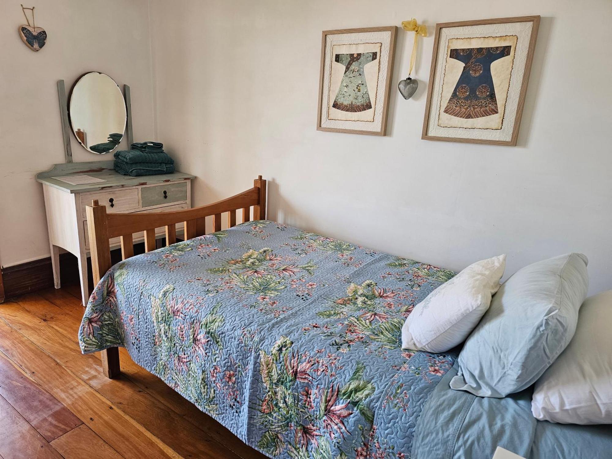 Brony'S Beachfront-Short And Long Term Stays Porirua Bilik gambar