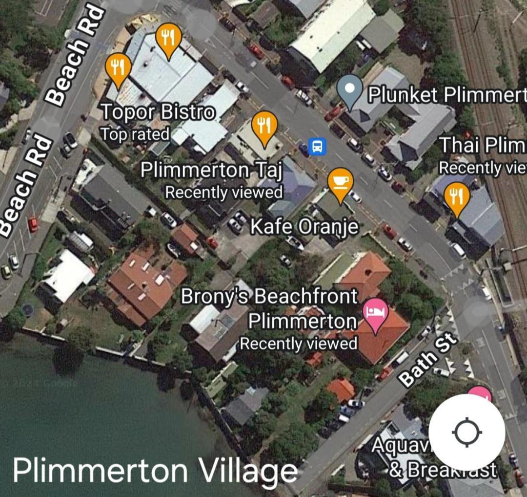 Brony'S Beachfront-Short And Long Term Stays Porirua Luaran gambar
