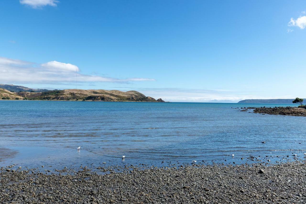 Brony'S Beachfront-Short And Long Term Stays Porirua Luaran gambar