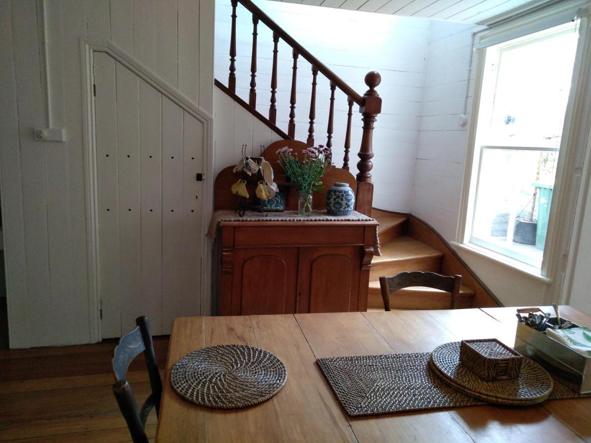 Brony'S Beachfront-Short And Long Term Stays Porirua Luaran gambar